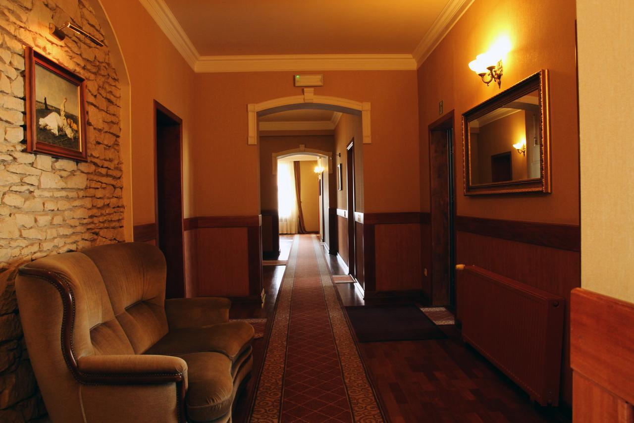 Hotel Staromiejski Krasnystaw Extérieur photo
