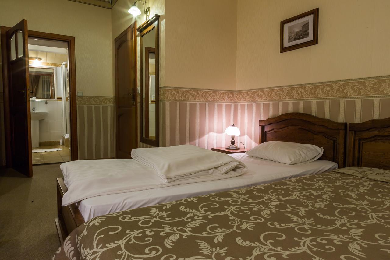 Hotel Staromiejski Krasnystaw Extérieur photo