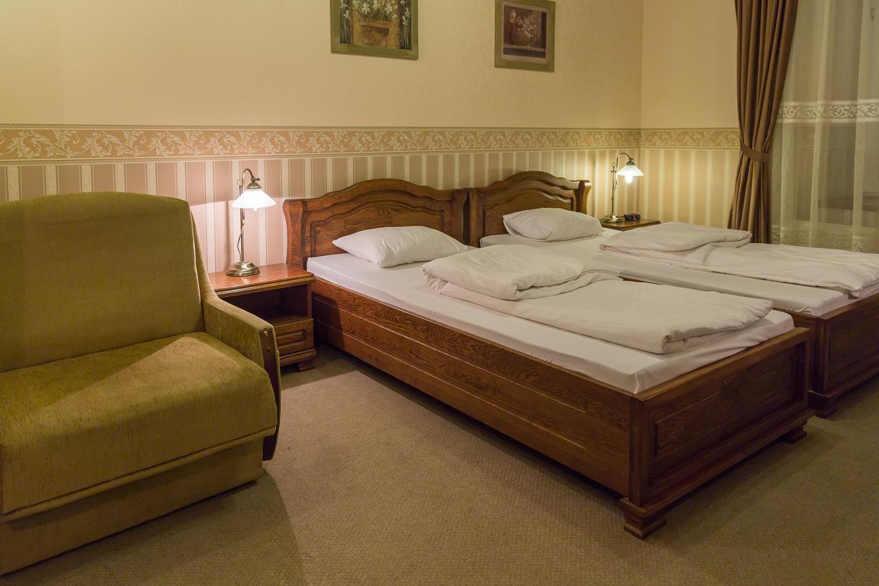 Hotel Staromiejski Krasnystaw Extérieur photo